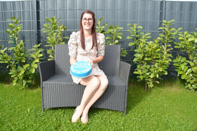 "CakeandCream" im Kleinen Erlauftal: Carina Reiter aus Zarnsdorf hat uns mit einer kunstvollen Bezirksblätter-Torte überrascht.