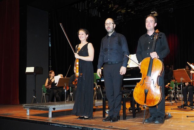 Agnieszka Kulowska, Violine - Fausto Quintabà: Klavier und Dirigent, Matthias Gredler, Violoncello