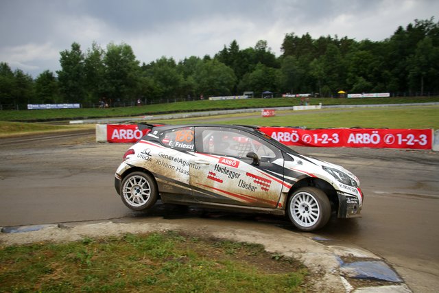 Erwin Frieszl aus Rohrbach (Peugeot 208) feierte im Finallauf einen überlegenen Start-Ziel-Sieg.