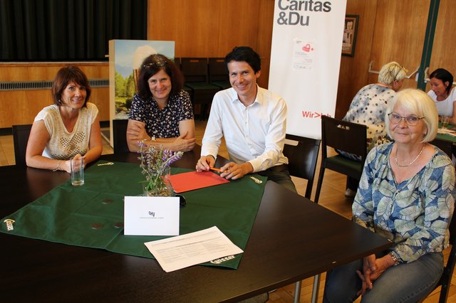 Bei der BH als Geschäftsstelle des Sozialhilfeverbandes können Anträge auf Übernahme der Pflegeheimrestkosten und für 24 Std Pflege eingereicht werden. 