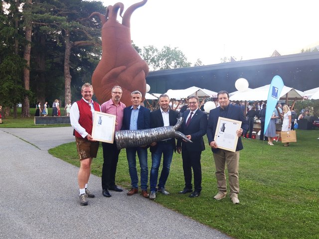 Projektleiter Bernhard Pichler, Otto Trauner, Leo Klammer, Bgm. Josef Außerlechner, Landeshauptmann Günther Platter und Josef Köck. | Foto: TVB Osttirol