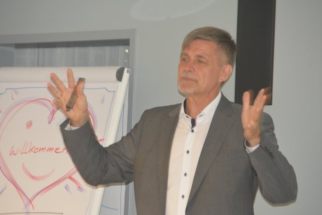 Ewald Wandas hielt einen Impulsvortrag.