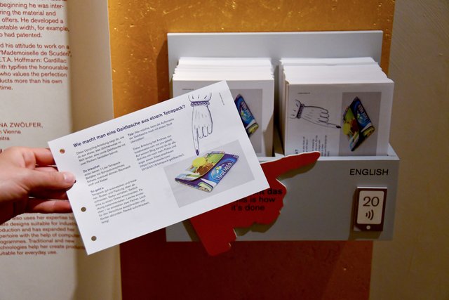 Bastelanleitung in der Schallaburg Ausstellung | Foto: Schallaburg