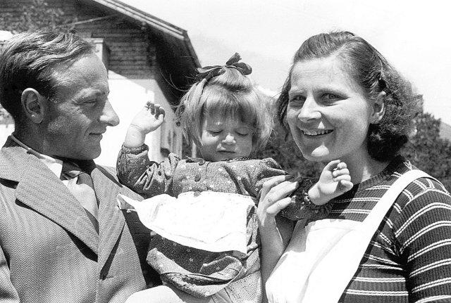 Hermann Gmeiner kam 1919 in Alberschwende zur Welt, 1949 legte er in Innsbruck den Grundstein für die SOS-Kinderdörfer. Beide Jubiläen werden heuer gefeiert.