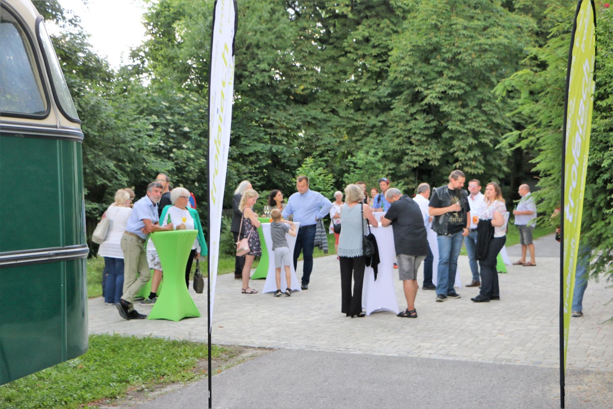 Nette leute kennenlernen trofaiach, Singlesuche aus weikirchen in steiermark. Partnersuche gunzenhausen. Elixhausen partnersuche bezirk. Nette leute kennenlernen trofaiach: Fernitz-mellach treffen frauen