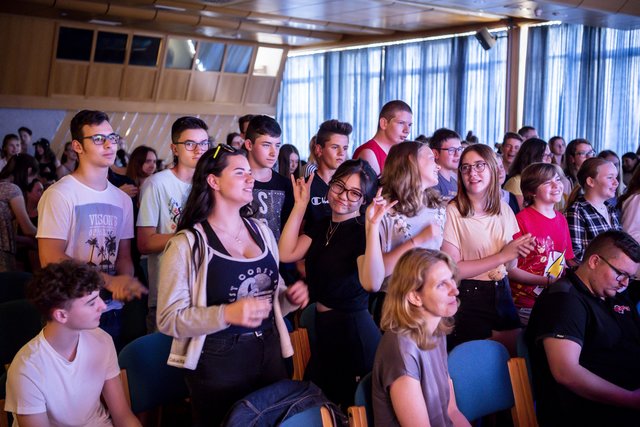 Die MitschülerInnen der NMS Weitra beim Anfeuern | Foto: GV Gmünd