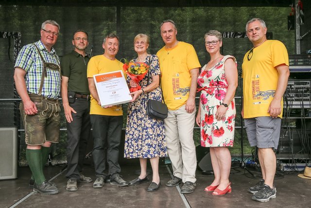 Amphibienschützerin Stojaspal freut sich über die Auszeichung "Wienerwäldlerin 2019".