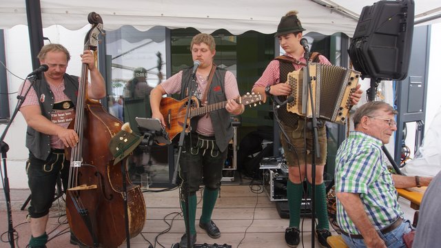 Stimmungsmusik mit der „Wüdschod‘n“ Musi | Foto: Reinbacher
