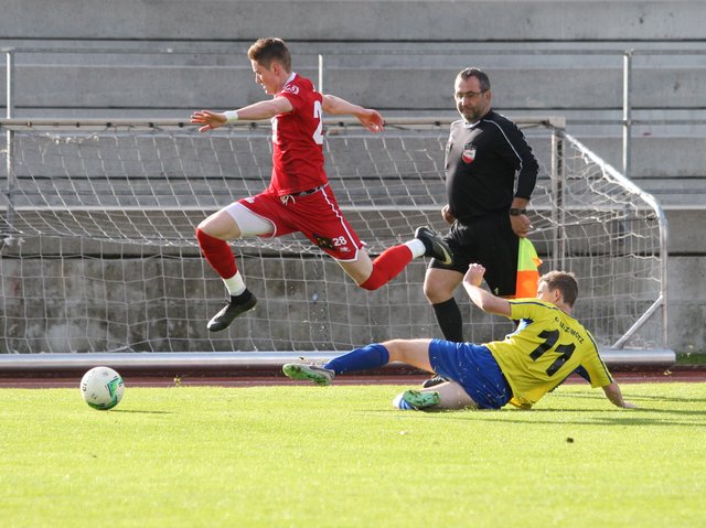 Ein typischer David Schnegg! Schon in Imst überzeugte er mit temporeichen Vorstößen. Jetzt kickt er in Linz.