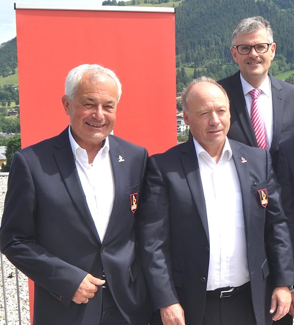 Vorstand Sepp Burger, Prokurist Walter Astl, AR-Vors. Klaus Winkler.