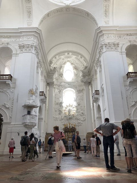 Das Innere der Kollegienkirche