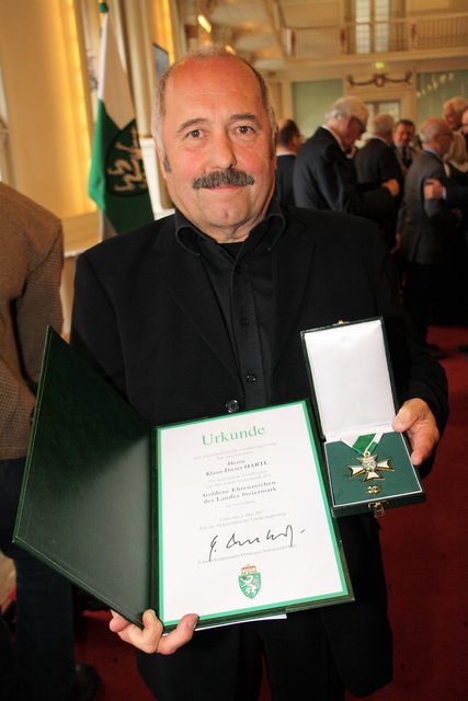 Klaus-Dieter Hartl wurde 2017 mit dem Goldenen Ehrenzeichen des Landes Steiermark ausgezeichnet.  | Foto: Edith Ertl