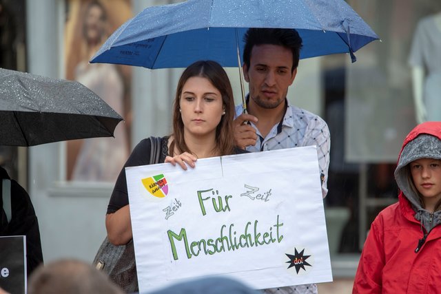 Zeit für Menschlichkeit! | Foto: Arash Leilami