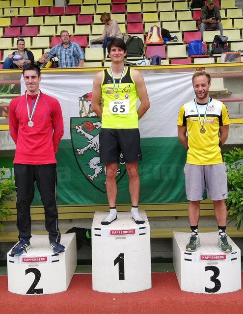 Nico Garea (Mitte) knackte über 400m das EM-Limit. | Foto: Samuel Reindl
