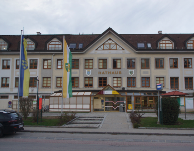 Im Foyer des Rathauses wird das barrierefreie Bürgerzentrum entstehen. | Foto: Archiv/Fischer