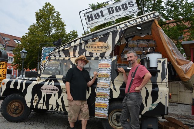 European Street Food Festival: 25 Food-Trucks machten am Fürstenfelder Hauptplatz Station und verköstigten mit Gerichten aus der ganzen Welt.