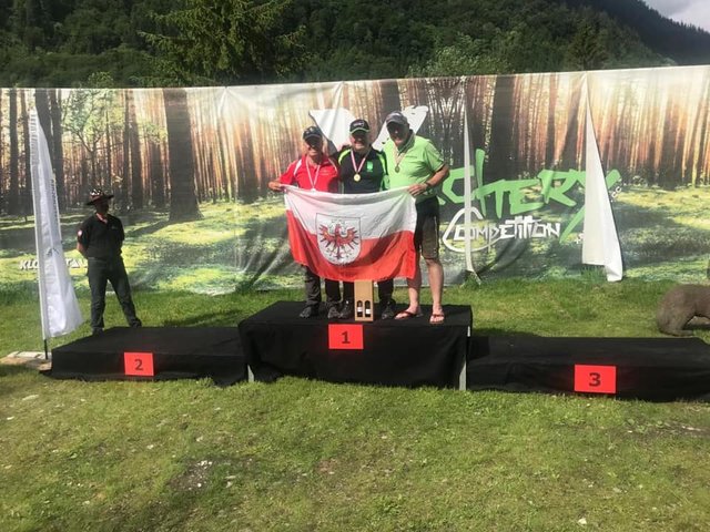 Hansjörg Meinschad, Obmann des BSC Rietz, feierte erneut eine Goldmedaille bei der ÖM! Silber holte Reinhold Krenn (BSC Arcus) und Bronze Richard Ronacher (BSV Glemmerhof).