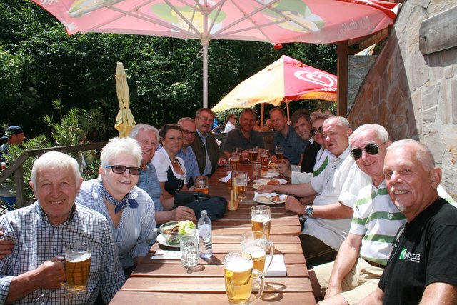 Bürgermeister und Vereinsvorstand