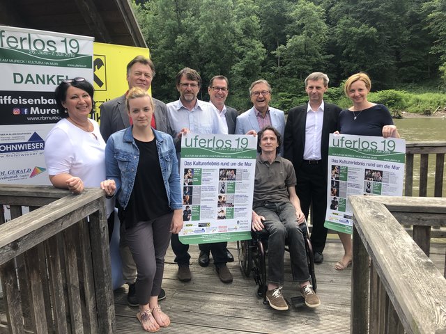 Organisatoren, Sponsoren und Mitwirkende präsentierten in Mureck das "Uferlos"-Programm.