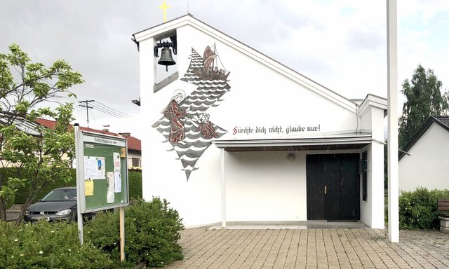 Jeden Sonntag, um 9 Uhr, findet der evangelische Gottesdienst statt.