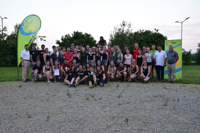 Die Landjugend Oberwart holte den Sieg beim 4er Cup: Alle Teilnehmer beim gemeinsamen Foto