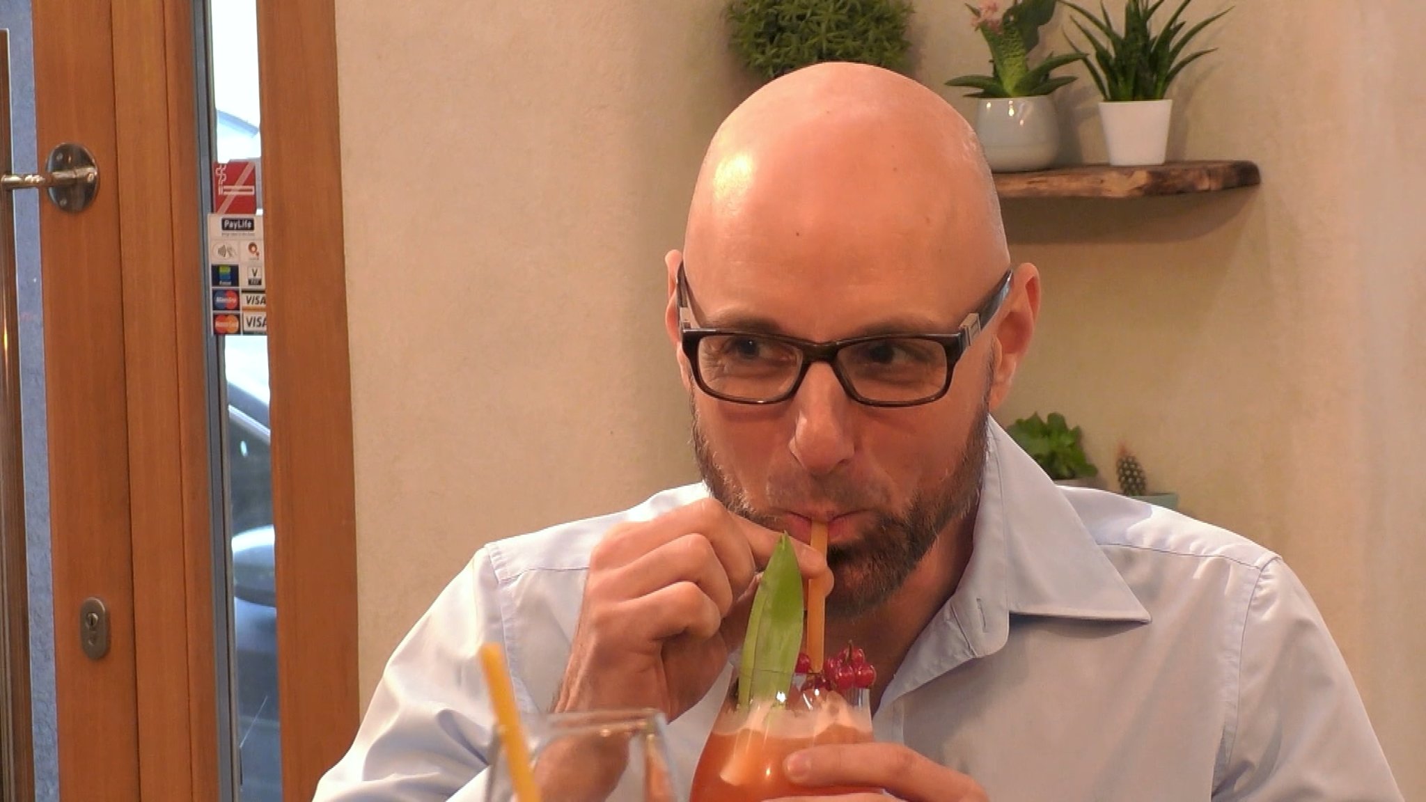 Andreas (36) aus Kirchbichl hat sein First Date im Privat-TV Das Date der 34-Jhrigen, Marc aus dem niedersterreichischen Oberwaltersdorf, ist Beamter und vom einer Eventlocation, die fr die ATV-Datingshow extra umgebaut wurde. First Dates Austria - Thema auf dbminer.net