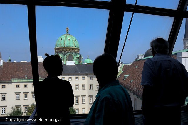 Blick aus dem Dachgeschoß des Parlaments in der Hofburg