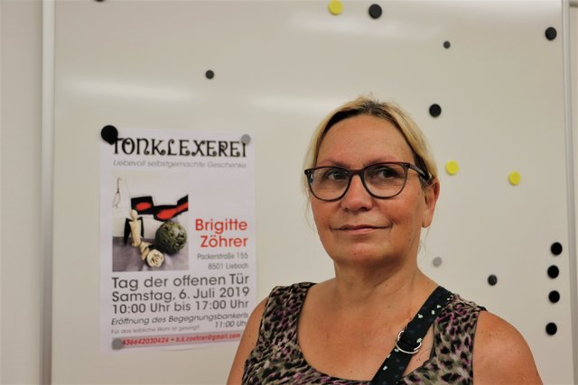 Brigitte Zöhrer lädt zum Tag der offenen Tür in ihre Tonklexerei in Lieboch.