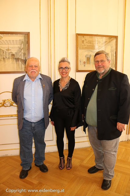 vlnr.: Helmut Pichlbauer "Buffi", NR Doris Margreiter, Gemeindeparteiobmann M. Thomasberger