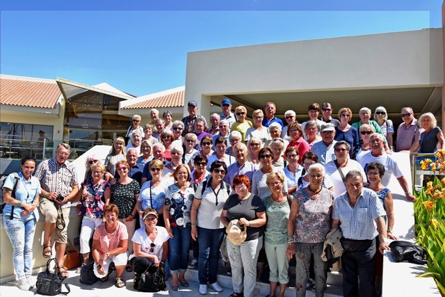 Die Reisegruppe des Bezirkes Oberwart im Hotel Kirpiotis Village Resort | Foto: Karl Volcic