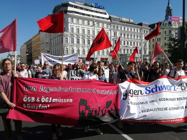Die letzte Donnerstags-Demo bis zum Herbst