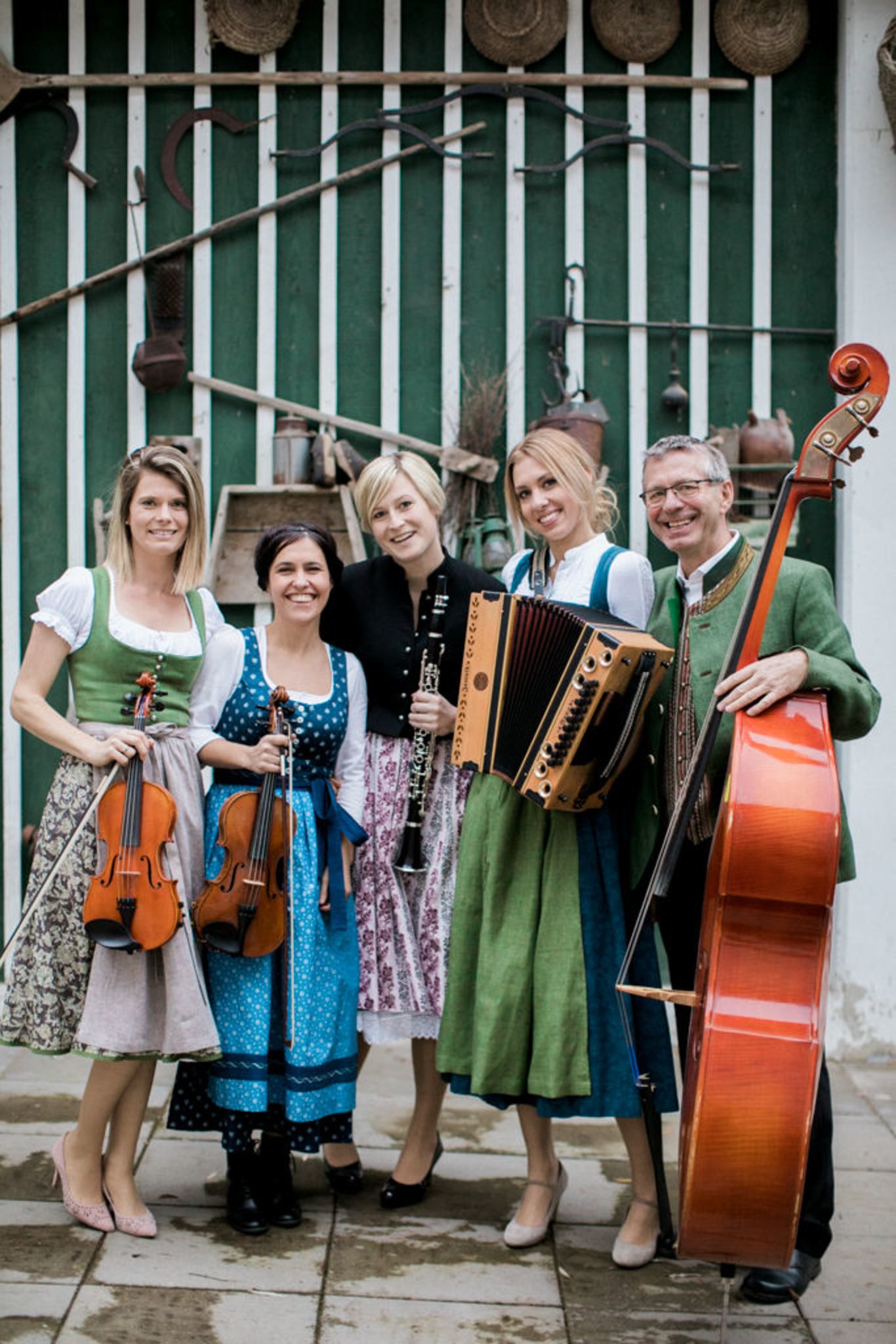 Valentiner Sommergefühl: Die Vorstadtgeiger zu Gast in St ...