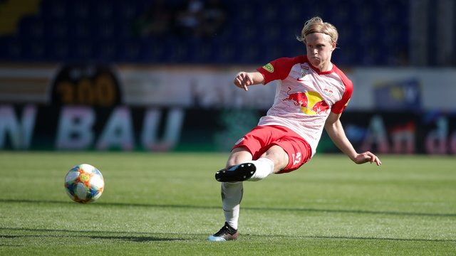 Xaver Schlager wechselt vom FC Red Bull Salzburg zum VFL Wolfsburg in Deutschland. | Foto: GEPA Pictures/Walter Luger