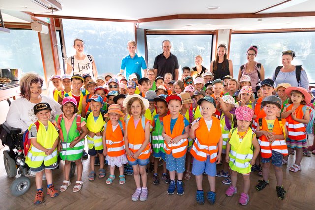 Mehr als 120 Kinder waren zur Lesung von Marianne Hengl auf die MS Schmitten gekommen