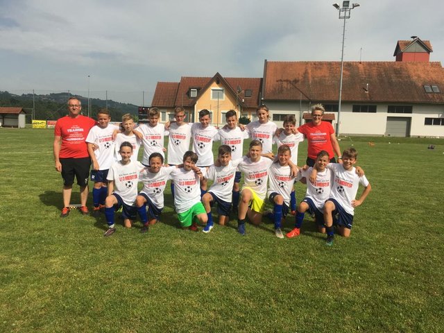 Die U13 der Spielgemeinschaft Pistorf/Großklein holte sich souverän den Meistertitel.
