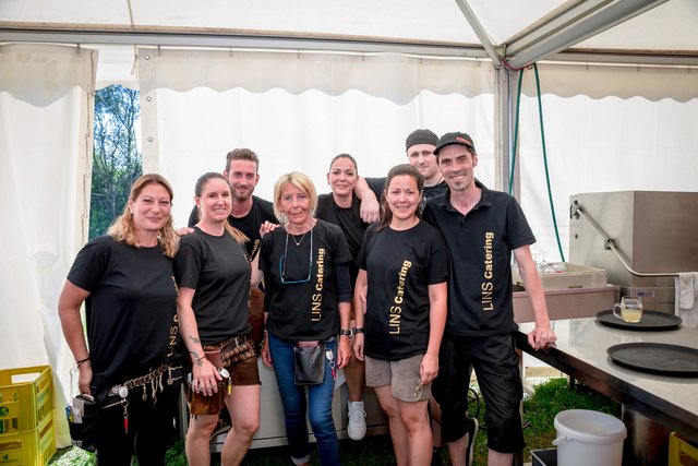 Ein Teil der Veranstalter: LINS-Catering mit Chef Christian Lins (ganz rechts am Bild)