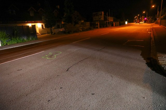 An dieser Stelle sank der 27-Jährige von einer Polizeikugel getroffen zu Boden. | Foto: laumat