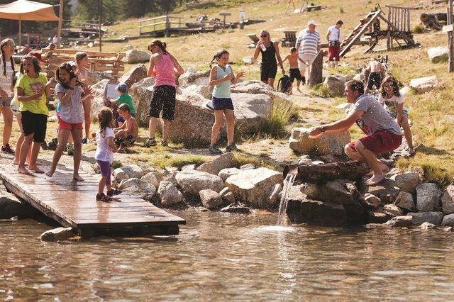 Gerade an heißen Sommertagen bieten die Ausflugsziele im Bezirk Landeck coole Erfrischungsmöglichkeiten. | Foto: Bergbahnen Nauders