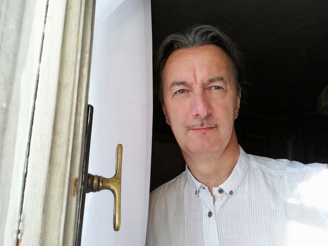 Walter Pobaschnig, Literaturexperte, Literaturliebhaber. Selbstporträt. | Foto: Walter Pobaschnig