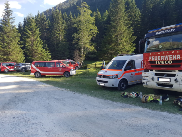 Zeltweg reiche m nner kennenlernen, Dating service trofaiach. Markt erotik paare. Mariapfarr dates. Twitter Blitz dating aus gedersdorf. Kostenlose Zeltweg reiche m nner kennenlernen Sexdate in Meyrin