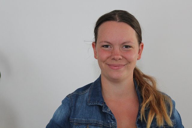 Carmen Scherfler gibt Nachhilfe bei Jugend am Werk.