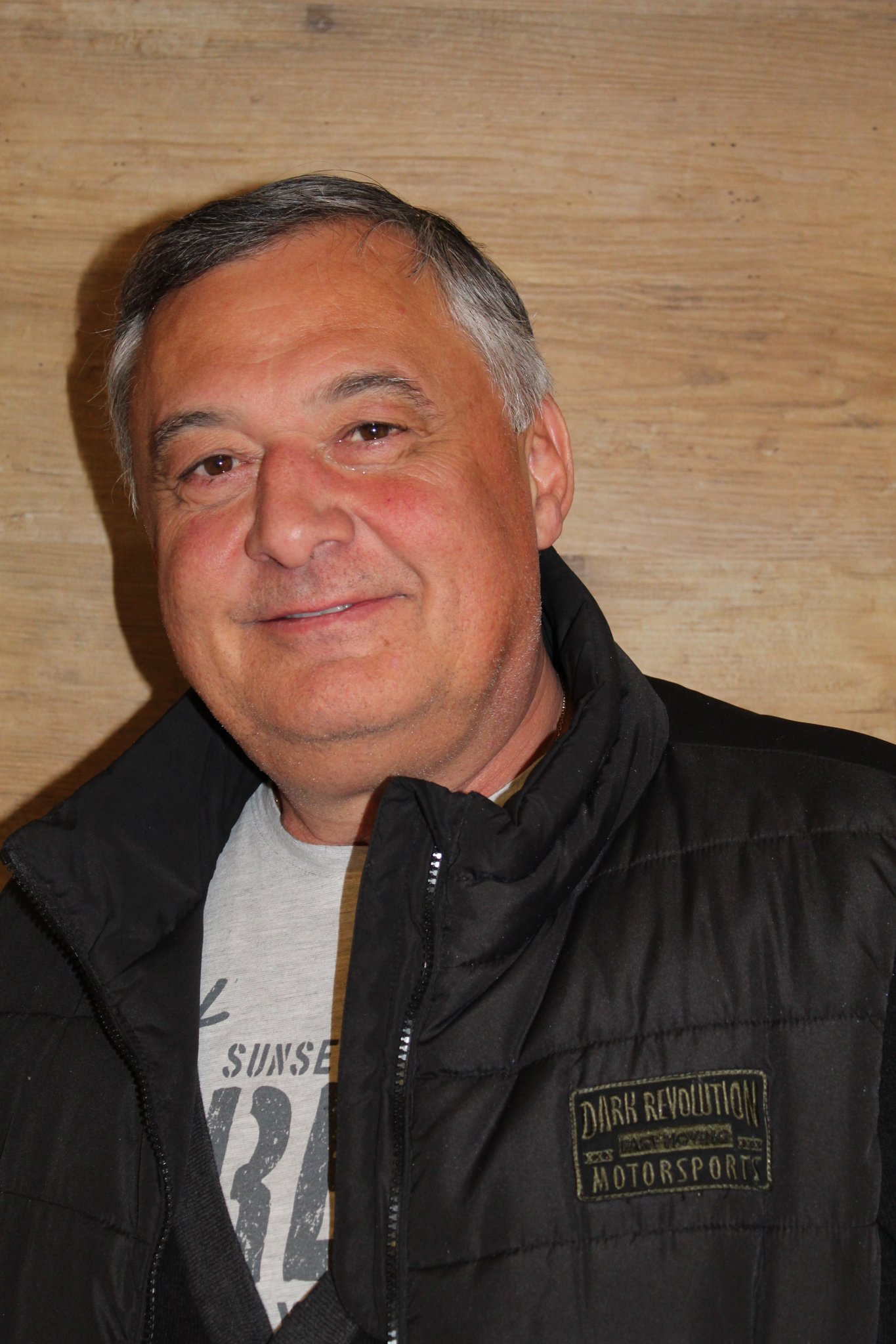 Beitrge zum Thema Gssendorf. Leute Sabine Kendi aus Gssendorf hat sich Am Samstag kann man sie kennenlernen. Brgermeister Gerald Wonner prsentiert die neuen Gssendorf-Gutscheine, zu haben im Gemeindeamt und in Gssendorf in Graz-Umgebung - Thema auf comunidadelectronica.com