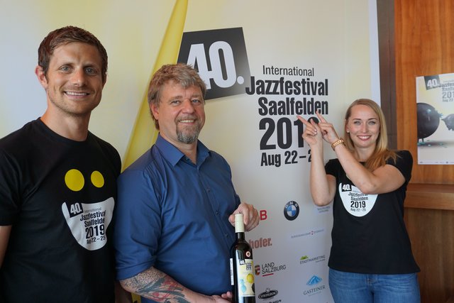 Präsentierten das neue Konzept: Marco Pointner (Veranstalter), Mario Steidl (Künstlerische Leitung), und Daniela Neumayer (Produktionsleitung) | Foto: Jazzfestival Saalfelden