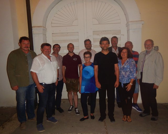 GR Josef Kohzina, gf.GR Horst Obermayer, GR Otmar Panzere, Obmann Rainer Dorn, Intendant Gregor Sommer, Margit Würzler, Hubert Koci, Darlene Schubert, BM Josef Tatzber, GR Rudolf Bammer und GR Hans Lamprecht.