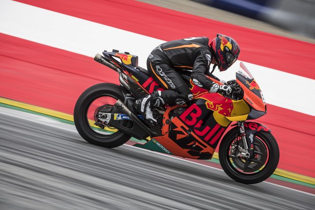 Marcel Hirscher auf "seiner" KTM.