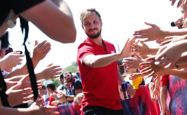 Fanliebling Andreas Ulmer liebt die Zeit mit den Fans.