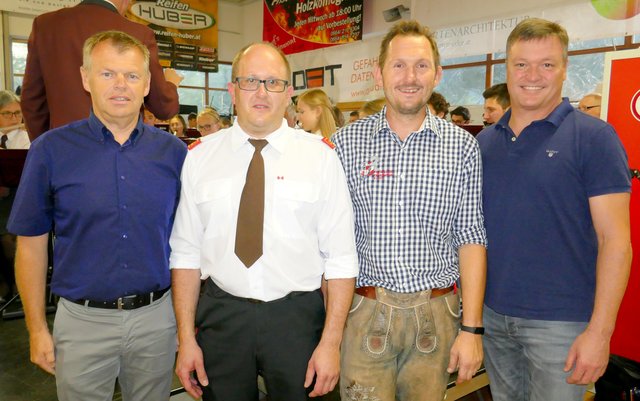 Vize-Bürgermeister Michael Dessl, FF-Kommandant Christof Huber, Kommandant Stv. Michael Gschwentner und Bürgermeister Anton Hoflacher (v.l.) feierten das Jubiläum der Kundler Feuerwehr.