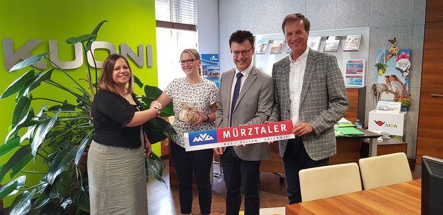 Spendenübergabe bei der MVG mit Dorit Eschenberger, Sabrina Perl, Gerhard Deutsch und Bgm. Fritz Kratzer.