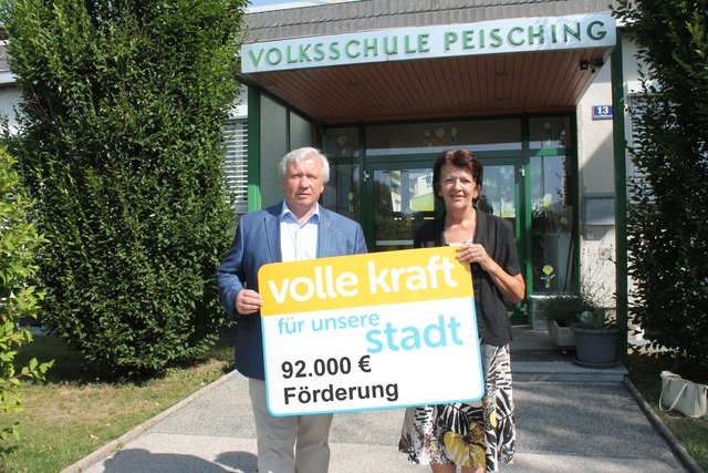 Bürgermeister Herbert Osterbauer und Stadträtin Barbara Kunesch.