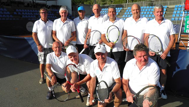 Herrensportwart Karl Holzer, Hannes Emberger, Sigi Maier, Rudi Dersch, Hans Gosch, Hans Kerscher, Walter Senoner, Wolfgang Böhm, Sigi Fragner, Klaus Lackner, Hans Pletzer (nicht im Bild: Wolfgang Gawlik, Theo Stuemer, Dietmar Stumpe).